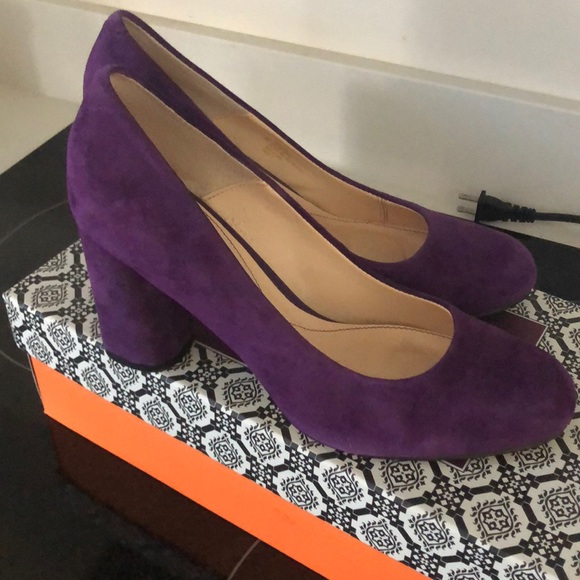 Purple suede pumps! - Picture 3 of 5